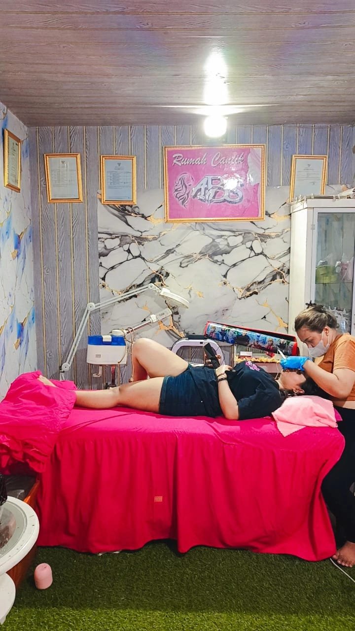 WhatsApp Image 2025-10-10 at 14.33.46 (2)